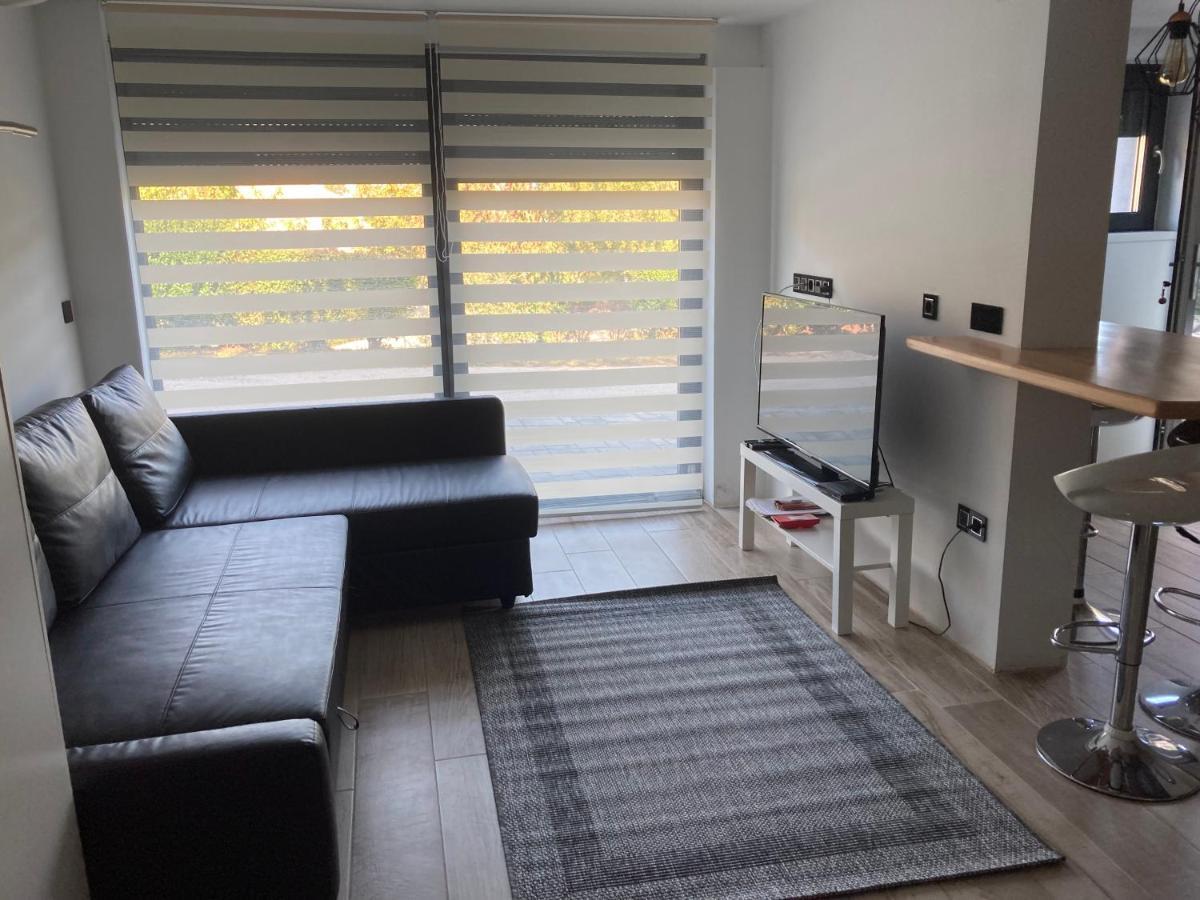 Trinity Apartment บาลาโตนัลมาดี ภายนอก รูปภาพ